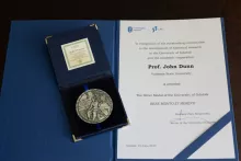 Medal Bene merito et merenti dla Prof. Johna Dunna z Valdosta State University / USA