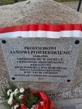 Odsłonięcie tablicy upamiętniającej Profesora Jana Powierskiego (1940-1999)