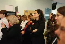 Prezydent Gdańska Aleksandra Dulkiewicz podczas uroczystego nadania imienia Profesora Jerzego Sampa jednej z auli w budynku Wydziału Filologicznego i Wydziału Historycznego Uniwersytetu Gdańskiego 