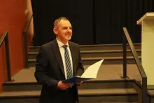 Wręczenie Medali Komisji Edukacji Narodowej - Dziekan Wydziału Historycznego dr hab. Arkadiusz Janicki, prof. UG 