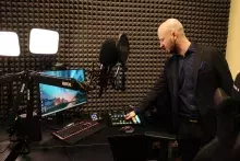 Otwarcie multimedialnego studia na Wydziale Historycznym UG