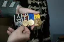 d