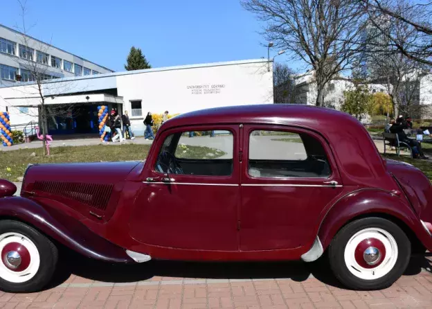 Motoryzacja lat 30. i 40. na Dniach Otwartych Historycznego