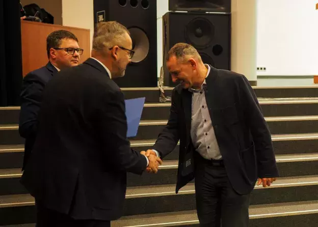 Przyznanie kategorii A w wyniku ewaluacji 2017-2021 dyscyplinom: nauki o sztuce i historia