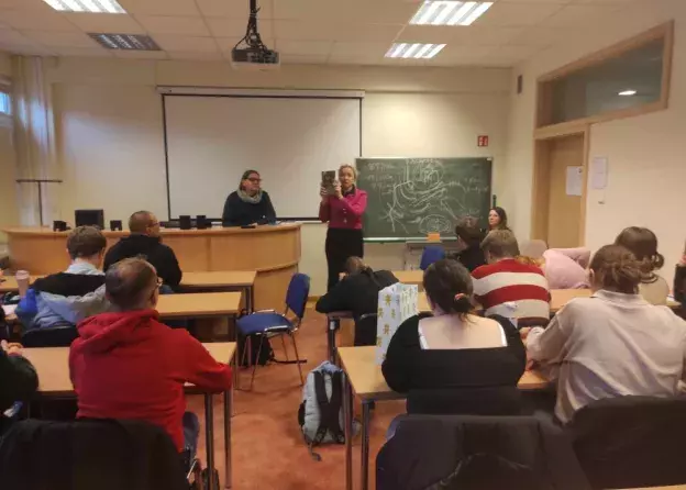 Prof. Martin Nodl z Centrum medievistických studií w Pradze z gościnnym wykładem na Wydziale…